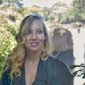 Meet your Posher, Brittni